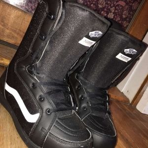 Men's Vans snowboard boots barely used